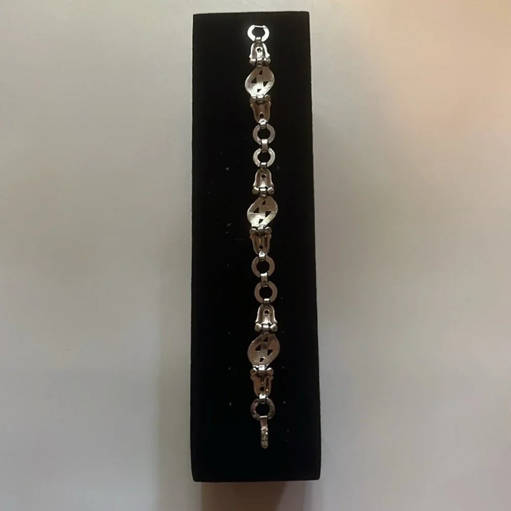 💎✨ Silver-Tone Rhinestone Link Chain Bracelet | Elegant Sparkling Design | 7” L - Picture 3 of 8